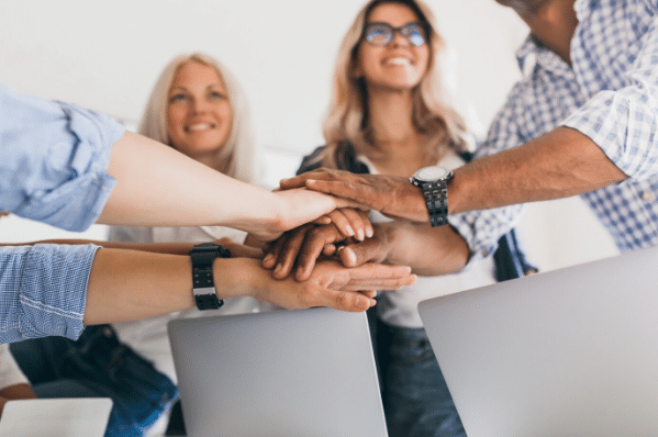 Transformando a solidão da liderança em colaboração e sucesso